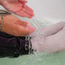 Wet Live Team: Danio's Body Shampoo and His Tracksuit!  Careful--hot
