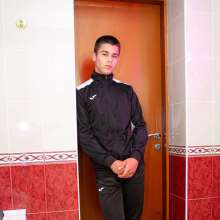 Wet Live Team: Danio's Body Shampoo and His Tracksuit!  Careful--hot