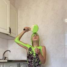 Top Messy Girls: Green Thick Slime