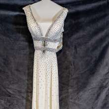 WildThang: Kate got a new dress just for a formal event
