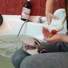 Wet Live Team: Nastya Made Herself a Bubble Bath and Took It Beautifully!
