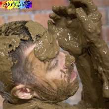 WamtasticUK: Nathan Gets Muddy in the Mineral Spa Bath