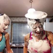 Missblueeyes7777: Pie Fight