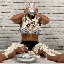 Messygirl: New Messygirl Download: Pie Time for Megan