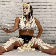 Messygirl: New Messygirl Download: Pie Time for Megan