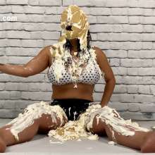 Messygirl: New Messygirl Download: Pie Time for Megan