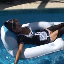 wamtec: Pool Hose Crazy with Chantelle