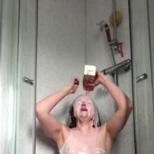 WAMfuns Messy Forfeits: Queen Peach Milkshake Shower