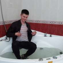 Wet Live Team: Ruslan and His Elegant Wet Look