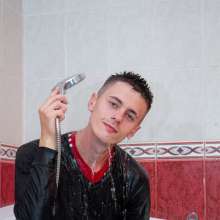 Wet Live Team: Ruslan Was Wet and Confident--hot Wet!