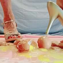 MistressOmega: Scrambled Eggs!