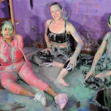 DungeonMasterOne: Three Girl Sportswear Gunge Fun!