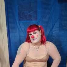 KayleeKitten: Clown cake sit
