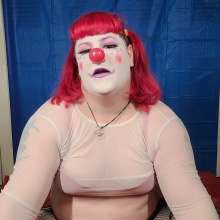 KayleeKitten: Clown cake sit