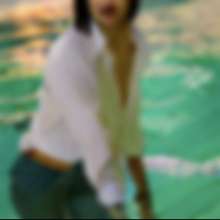 otten: Pictures of my girlfriend in her favorite wetlook outfits