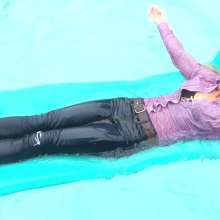 Tight and Wet Clothes: A Tight Levi's Jeans Swim in the Rain