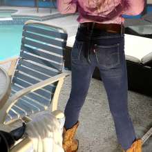 Tight and Wet Clothes: A Tight Levi's Jeans Swim in the Rain