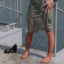 Wet Live Team: Daria's Wet Walk and Her Wet Casual Dress with Heels