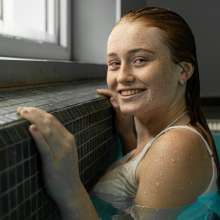 Jens German: Joannas cousin in the pool