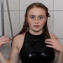 Jens German: Joannas cousin in the pool