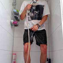 XXWetshortslover: Hot Skater Shower Fully-clothed