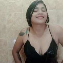WetPlace: Jazminss Fully-Clothed Shower In Dress