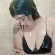 WetPlace: Jazminss Fully-Clothed Shower In Dress
