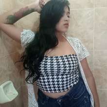 WetPlace: Jazminss Fully-Clothed Shower In Jeans