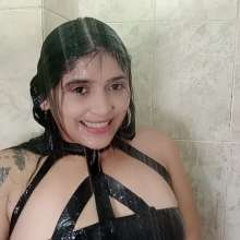 WetPlace: Jazminss Shower In Black Outfit