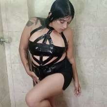 WetPlace: Jazminss Shower In Black Outfit