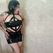 WetPlace: Jazminss Shower In Black Outfit
