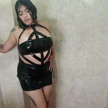 WetPlace: Jazminss Shower In Black Outfit