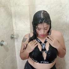 WetPlace: Jazminss Shower In Jeans Shorts