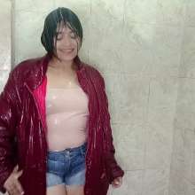 WetPlace: Jazminss Shower In Winter Jacket