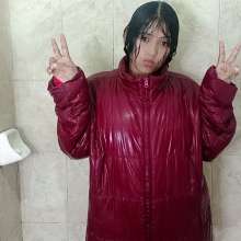 WetPlace: Jazminss Shower In Winter Jacket