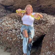Wet_look_elena: Jeans and Lots of Oil