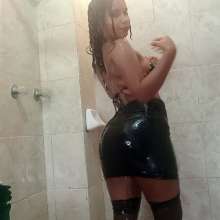 WetPlace: Mary Having Nice Time In Bathroom