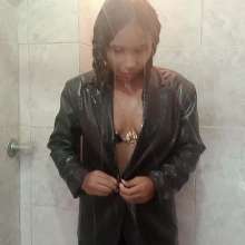 WetPlace: Mary Having Nice Time In Bathroom