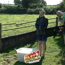 LiquidX: Summer Games: Hannah latex straitjacket key find slime tub