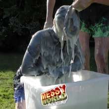 LiquidX: Summer Games: Hannah latex straitjacket key find slime tub