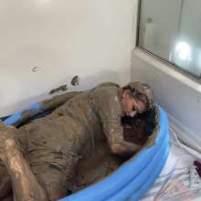 boychucker: Mud in a Kiddie Pool