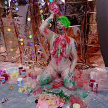 messyhot: Olive Makes a Carrie Prom Themed Cake Mess