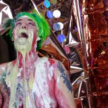 messyhot: Olive Makes a Carrie Prom Themed Cake Mess