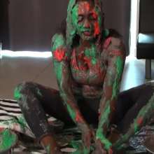 TheGungeZone: Paris' Messy Sports Challenge