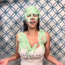 Slimed Models: New Video: Nia Gets Fish Slimed