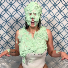 Slimed Models: New Video: Nia Gets Fish Slimed