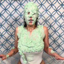 Slimed Models: New Video: Nia Gets Fish Slimed