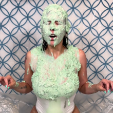 Slimed Models: New Video: Nia Gets Fish Slimed