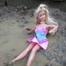 JohnnyTheMudFan: Wet and Muddy Barbie