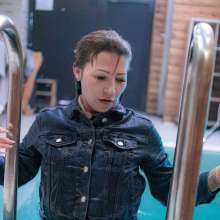 Wet Live Team: Underwater Jeans and Natalia's Grace in the Pool!  Wetlook